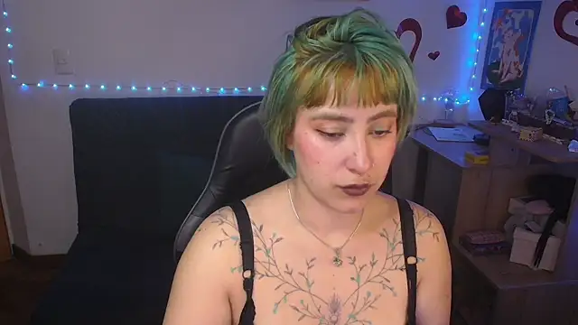 Snapshot of Miacatsito3 chatting on July 2026 02:50:01 AM Miacatsito3 online show from July 2026 02:50:01 AM