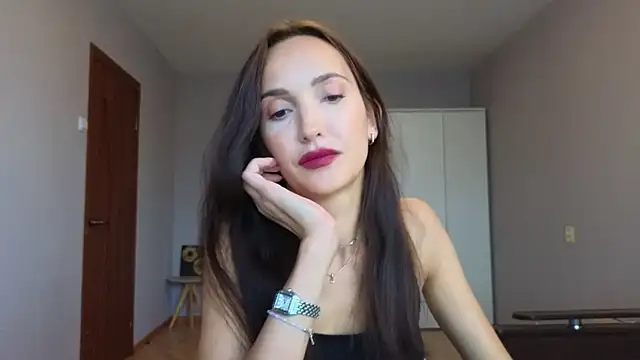 Lillian-Clark online show from September 2025 11:15:02 AM