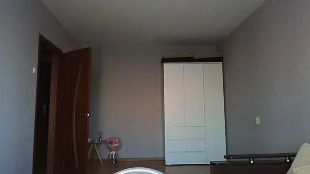 Lillian-Clark online show from December 2025 11:17:01 AM