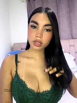 karolaalcendra online show from November 2025 03:05:01 AM