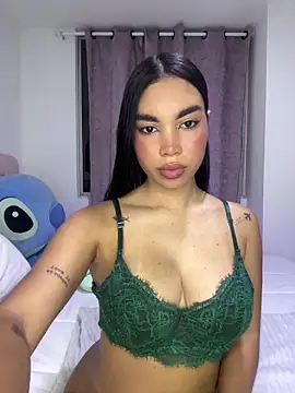 Snapshot of karolaalcendra chatting on February 2026 03:24:02 AM karolaalcendra online show from February 2026 03:24:02 AM