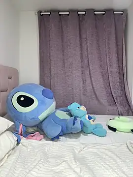 Snapshot of karolaalcendra chatting on February 2026 01:17:01 AM karolaalcendra online show from February 2026 01:17:01 AM