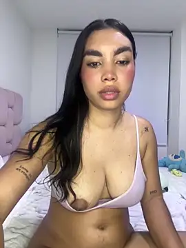 Snapshot of karolaalcendra chatting on March 2026 03:34:01 AM karolaalcendra online show from March 2026 03:34:01 AM