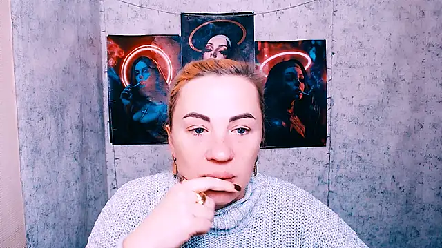 EmmaCat  online show from November 2025 06:56:02 AM