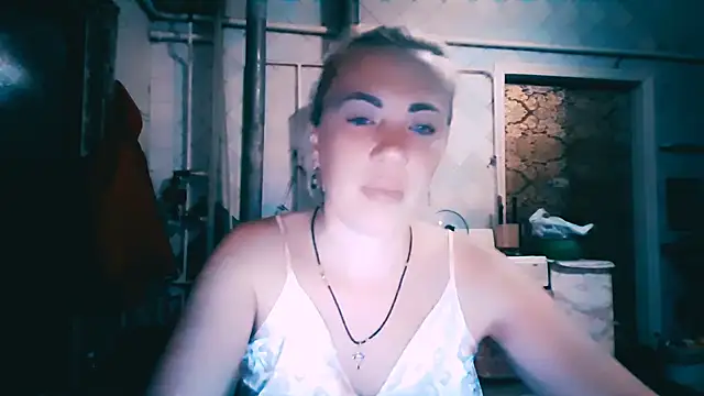 Snapshot of EmmaCat_ chatting on June 2026 07:26:02 PM EmmaCat online show from June 2026 07:26:02 PM