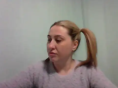 Osyvera online show from October 2025 04:05:02 PM