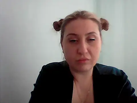 Osyvera online show from October 2025 04:11:01 AM