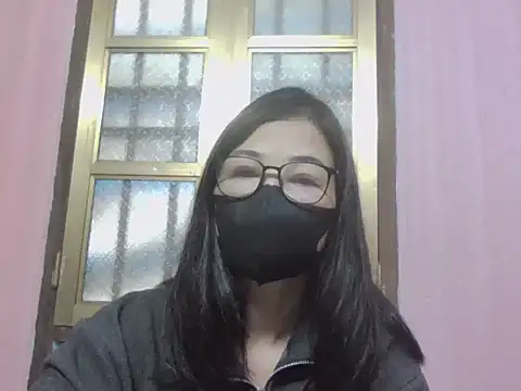 Snapshot of AmyChan086 chatting on December 2025 02:40:01 AM AmyChan086 online show from December 2025 02:40:01 AM