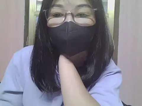Snapshot of AmyChan086 chatting on December 2025 02:30:02 AM AmyChan086 online show from December 2025 02:30:02 AM