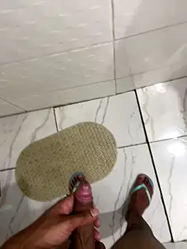 Morenolatino881 online show from December 2025 11:21:01 PM