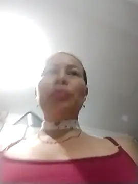 LaraCaliente online show from January 2026 01:52:02 AM