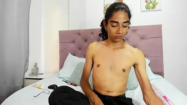 EthanBlackwoodd online show from April 2026 10:16:01 PM