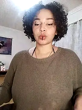 Julie wallace online show from October 2025 07:43:01 PM