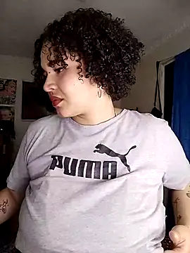 Julie wallace online show from November 2025 09:14:02 PM