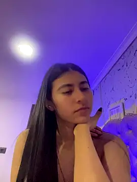 Isabella Montoya online show from November 2025 07:27:01 PM