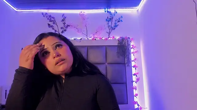 abbiecollins js online show from March 2026 04:07:02 AM