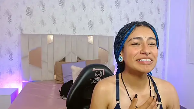 DAKOTA TAY1 online show from October 2025 11:58:02 AM