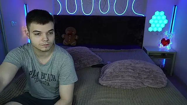 Vikki George online show from April 2026 03:09:02 AM