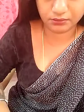 Snapshot of Tamil_Kayal_kutty chatting on September 2025 06:01:02 AM Tamil Kayal kutty online show from September 2025 06:01:02 AM