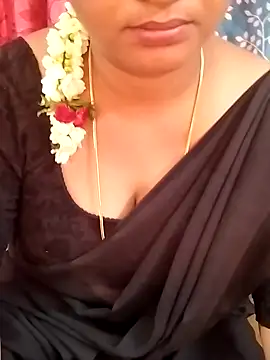 Snapshot of Tamil_Kayal_kutty chatting on September 2025 05:45:02 AM Tamil Kayal kutty online show from September 2025 05:45:02 AM