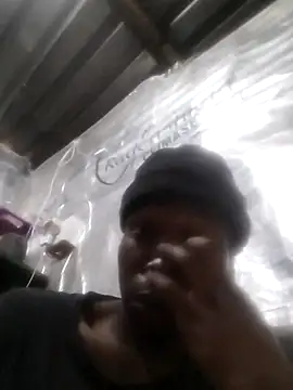 Snapshot of Msoon001 chatting on October 2025 04:24:01 AM Msoon001 online show from October 2025 04:24:01 AM