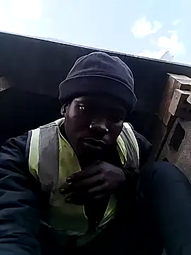 Snapshot of Msoon001 chatting on December 2025 03:55:02 AM Msoon001 online show from December 2025 03:55:02 AM