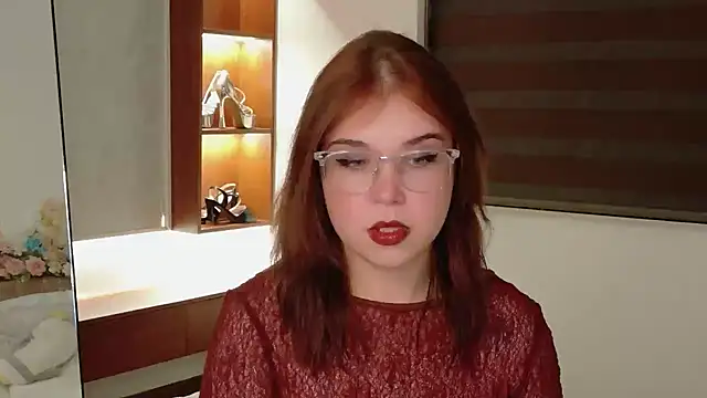 Lilith Bonheur online show from June 2026 09:10:02 PM