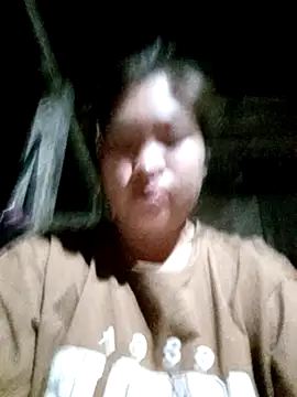 Luyen004 online show from April 2026 09:42:02 PM