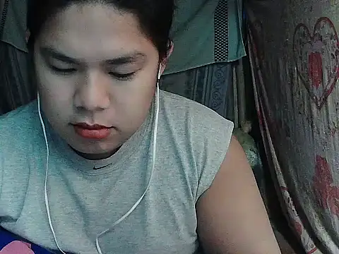 Snapshot of Huntrix2025 chatting on May 2026 09:12:02 PM Huntrix2025 online show from May 2026 09:12:02 PM