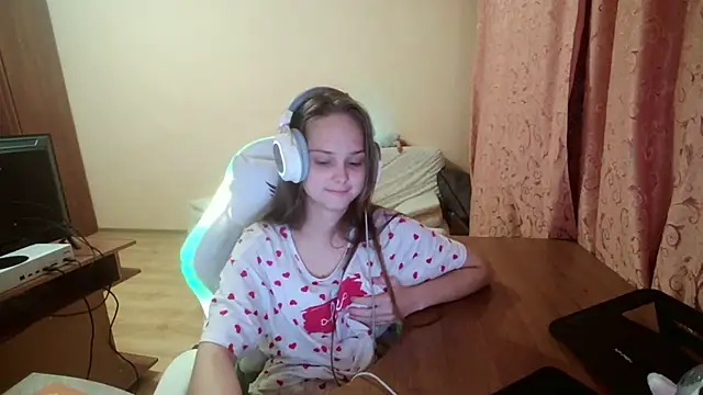 SharybbFace online show from September 2025 04:11:01 PM