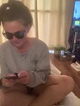 Mia Winters online show from June 2026 08:33:01 PM