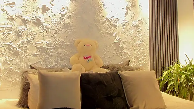 Snapshot of joselin_rouse chatting on January 2026 12:10:01 PM joselin rouse online show from January 2026 12:10:01 PM