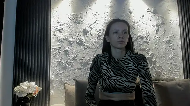 Snapshot of joselin_rouse chatting on April 2026 01:04:02 PM joselin rouse online show from April 2026 01:04:02 PM