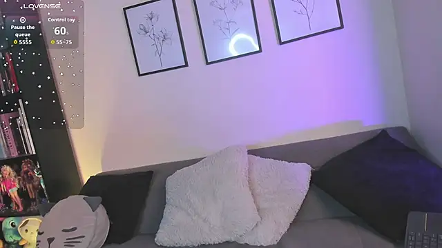 Snapshot of dreamdanna chatting on February 2026 02:50:02 PM dreamdanna online show from February 2026 02:50:02 PM