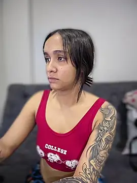 Isabella-Teen online show from February 2026 01:23:02 AM