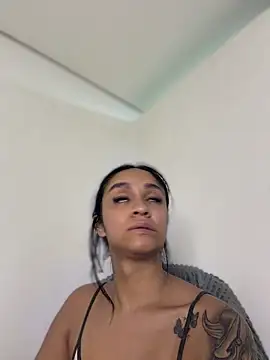 Isabella-Teen online show from April 2026 01:55:02 AM