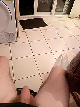 Mags1061 online show from October 2025 01:41:02 AM