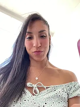 MaddyX   online show from November 2025 07:01:02 PM