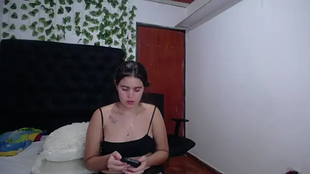 isabel 09 online show from November 2025 03:34:02 PM