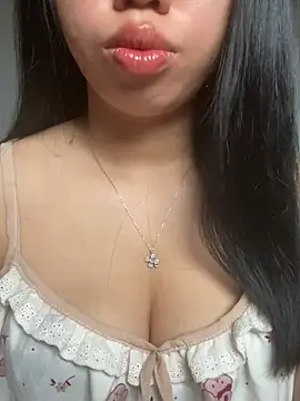 Snapshot of Rose-babyx chatting on June 2026 02:45:01 AM Rose-babyx online show from June 2026 02:45:01 AM
