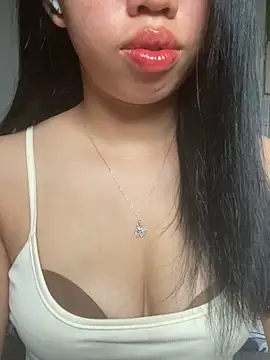 Snapshot of Rose-babyx chatting on July 2026 02:27:02 AM Rose-babyx online show from July 2026 02:27:02 AM