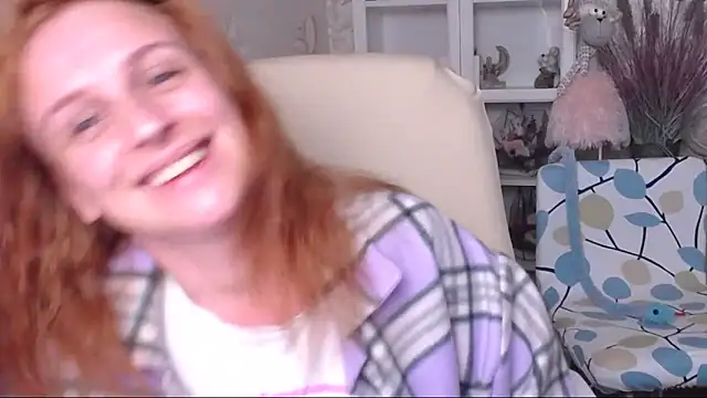Snapshot of Venus_love1 chatting on May 2026 05:42:04 PM Venus love1 online show from May 2026 05:42:04 PM