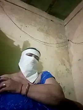 Love-890 online show from October 2025 05:03:01 PM