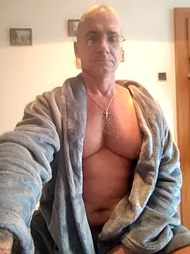 Snapshot of chcem1975 chatting on October 2025 08:53:02 AM chcem1975 online show from October 2025 08:53:02 AM