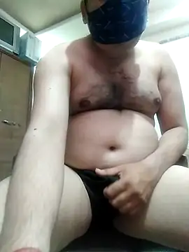 Love40777 online show from September 2025 09:42:02 PM