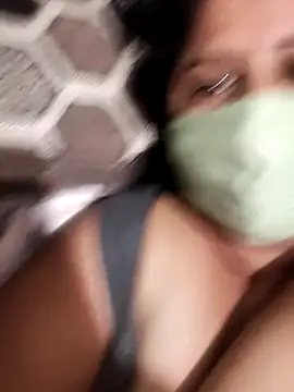 Mmm143 online show from February 2026 06:15:01 PM