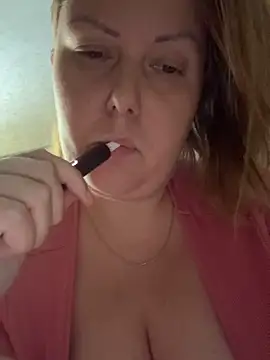 Piccolamonella29 online show from September 2025 02:15:02 AM