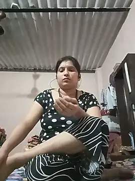 aliya-jaan71 online show from May 2026 04:36:02 PM