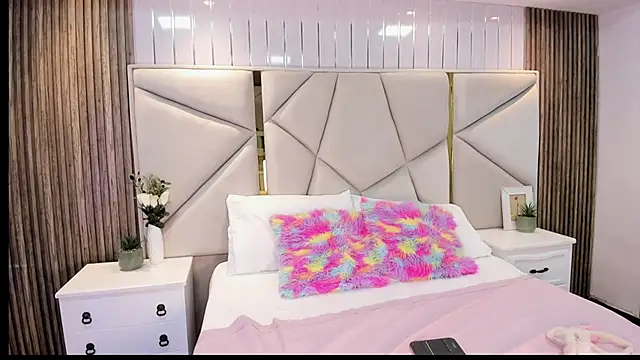 Maddy XOXO HOT online show from October 2025 08:31:02 PM