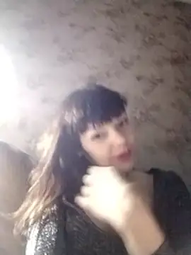 AliceSwan1122 online show from January 2026 09:42:01 PM